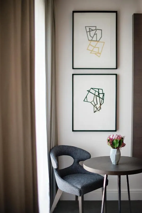The Manor House At The Queen Victoria Hotel By Newmark Cape Town