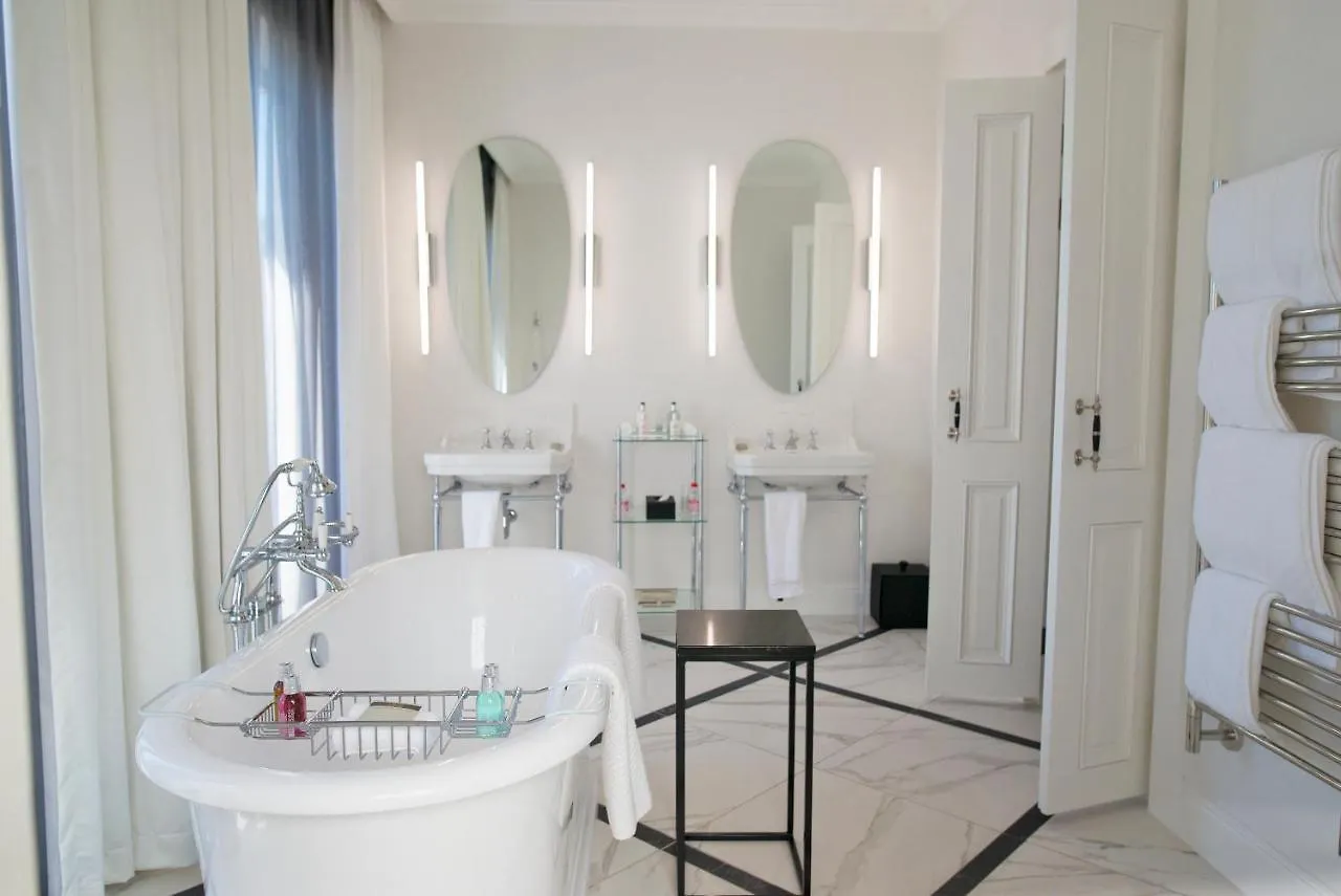 The Manor House At The Queen Victoria Hotel By Newmark Cape Town